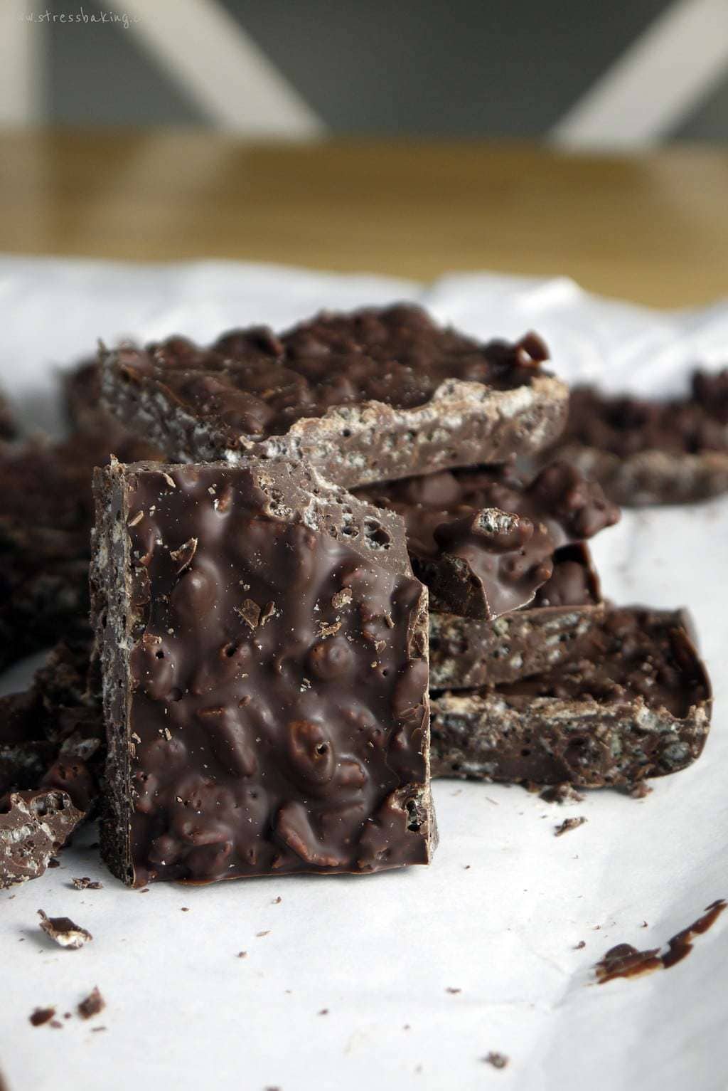2Ingredient Chocolate Crunch Bars (Nestle Crunch Bar Copycat Recipe