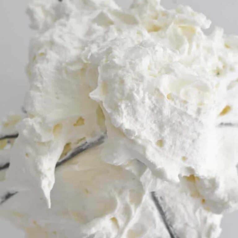 The Best Mascarpone Whipped Cream Frosting