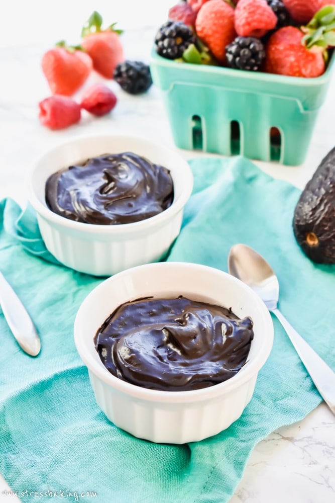 Paleo Chocolate Avocado Pudding: Rich, creamy, chocolate pudding that's dairy free, gluten free, and refined sugar free thanks to the healthy fat in avocado and natural sweetener! | stressbaking.com @stressbaking #stressbaking #chocolate #avocado #paleo #glutenfree #dairyfree #refinedsugarfree #pudding #chocolatepudding #healthyfats