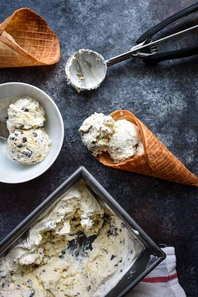 EASY Homemade Vanilla Ice Cream - I Heart Naptime