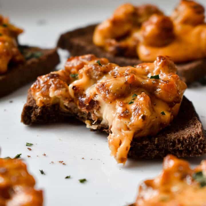 Pumpernickel Sausage Cheese Toasts (Hanky Panky Recipe) Stress Baking